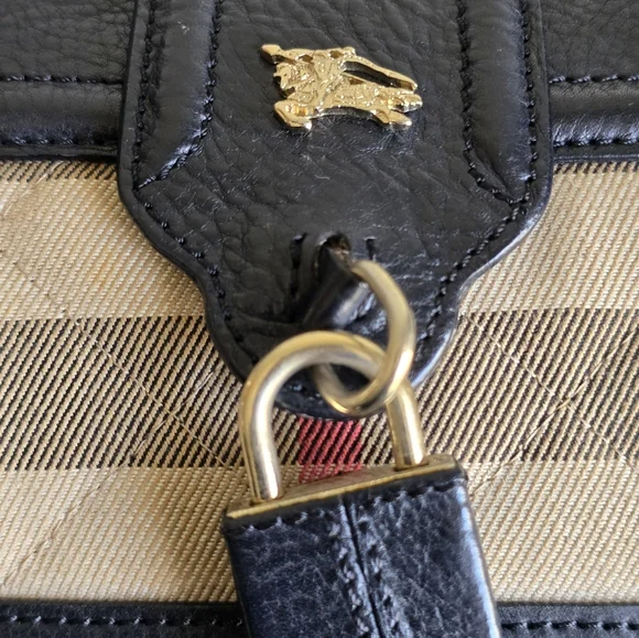 Burberry House Cjeck Quilted Large Manor Tote Bag Black - Picture 8 of 17